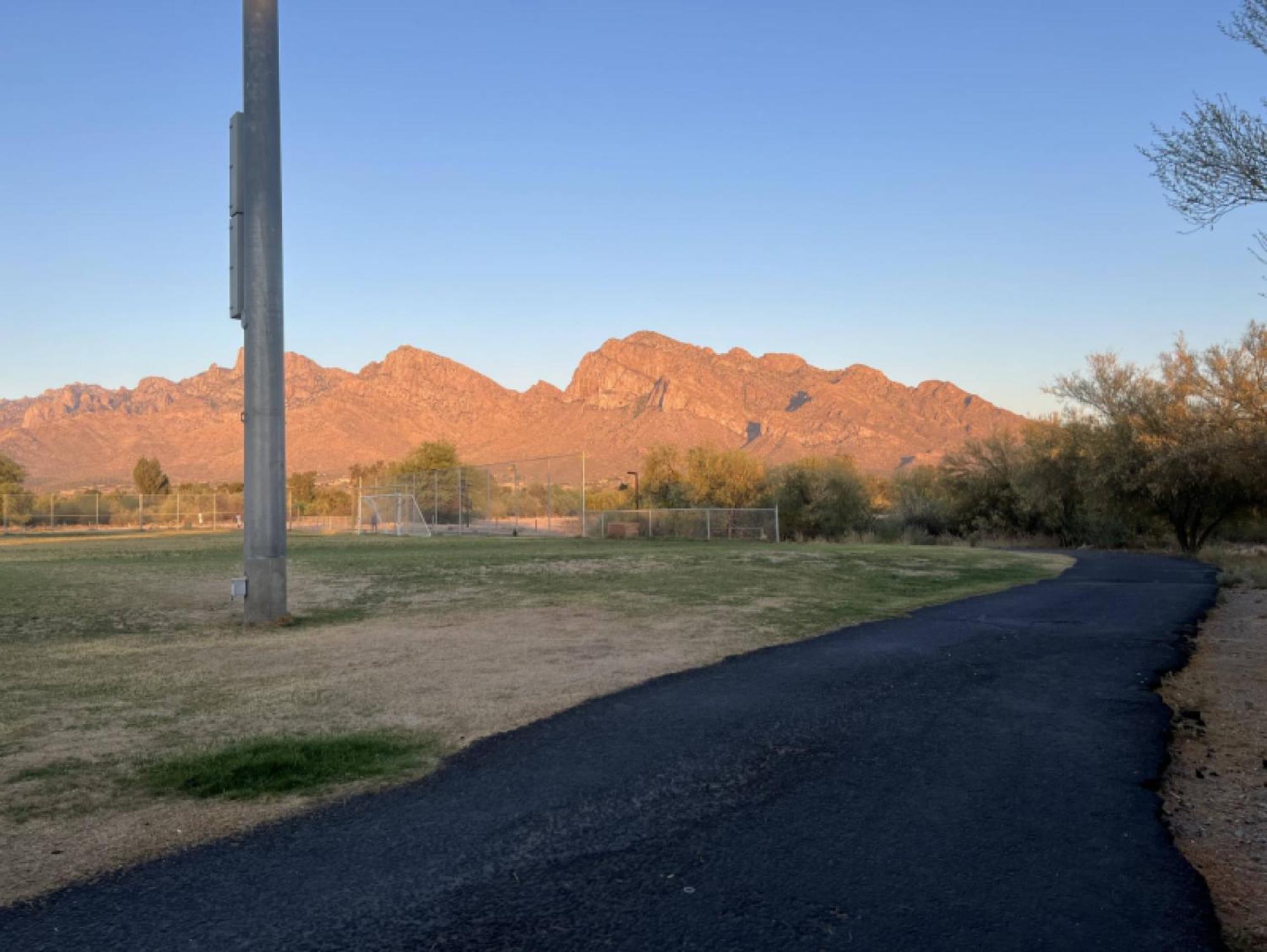 Private Home - Billiards, Mountain Views, Private Desert Access, Hoa Pool & Spa, Bbq, At Lambert Park - Bourbondale Tucson Bagian luar foto